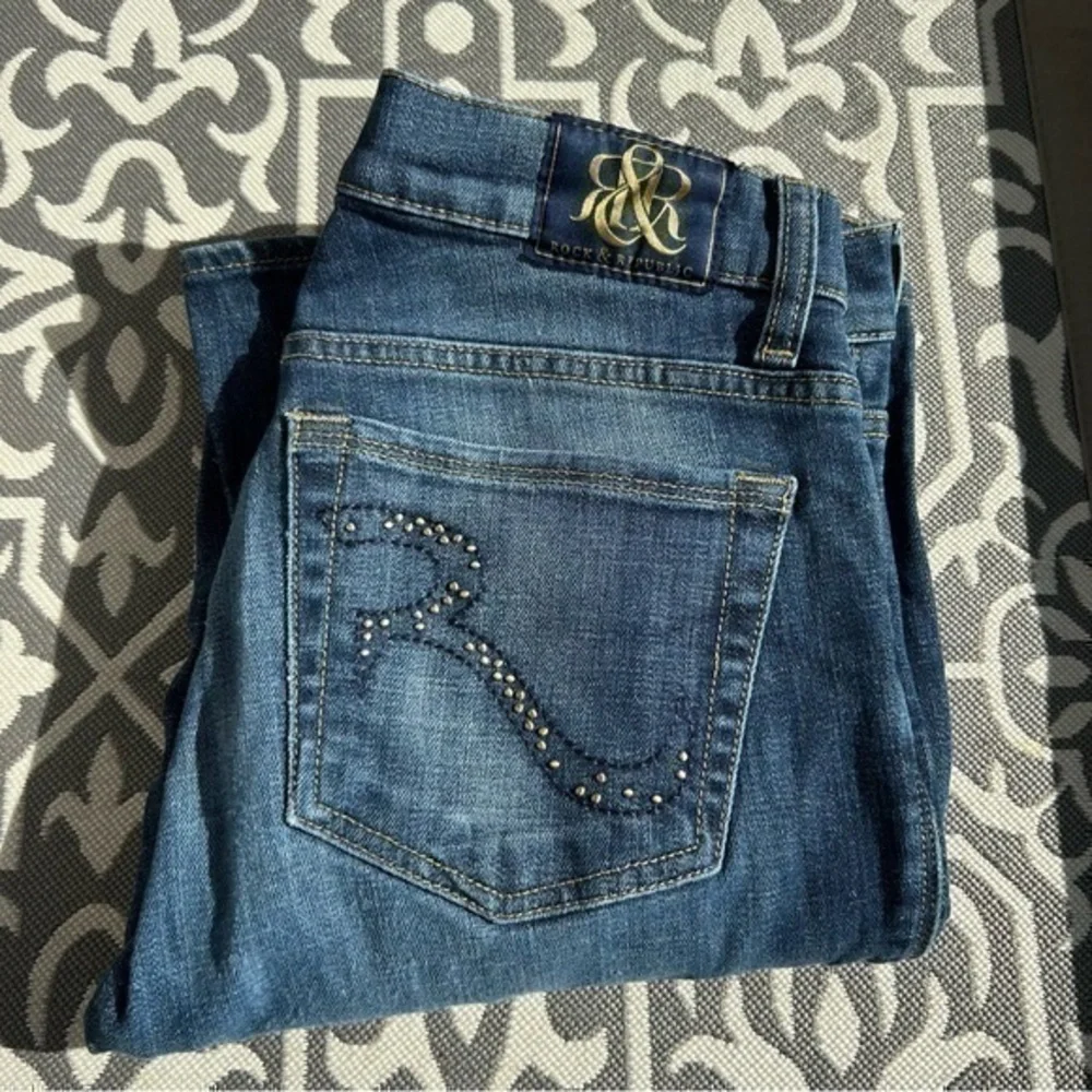 β¨Rock & Republic blue jeans π 6 - Picture 1 of 11